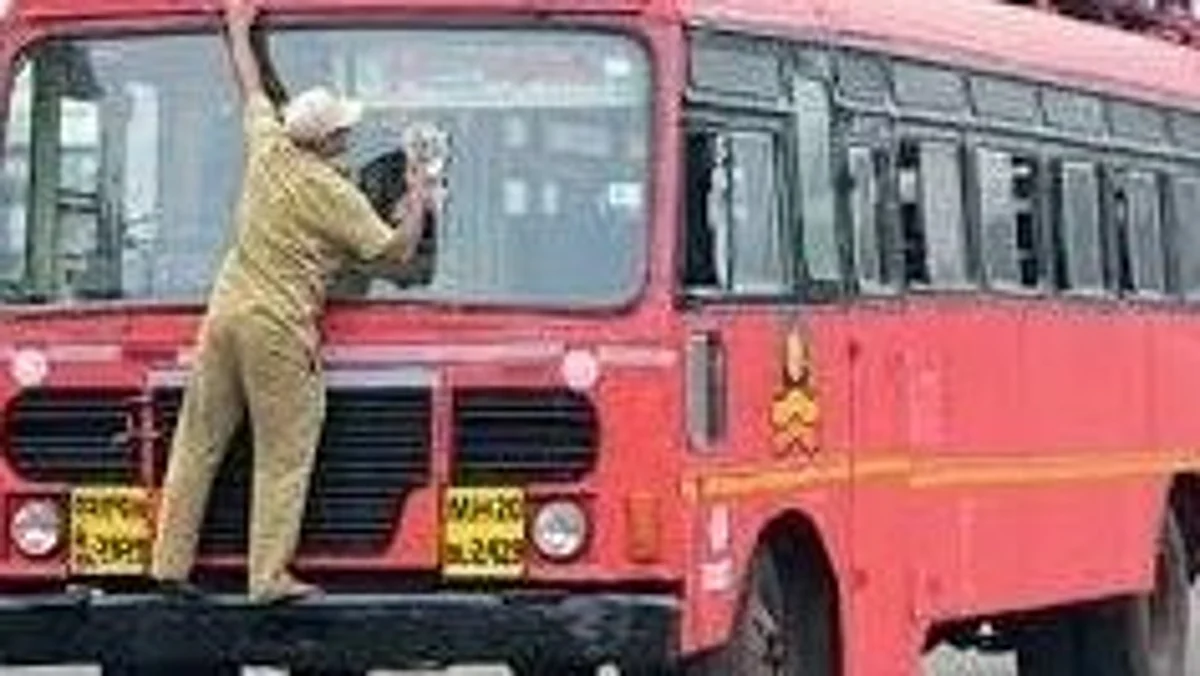 MSRTC employees get pending salary