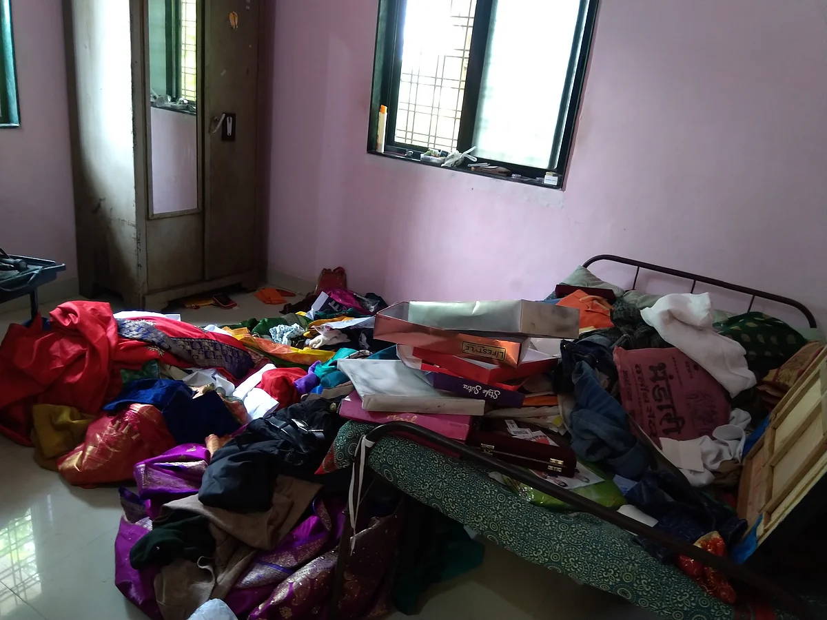 माजी सरपंचाच्या घरावर दरोडा