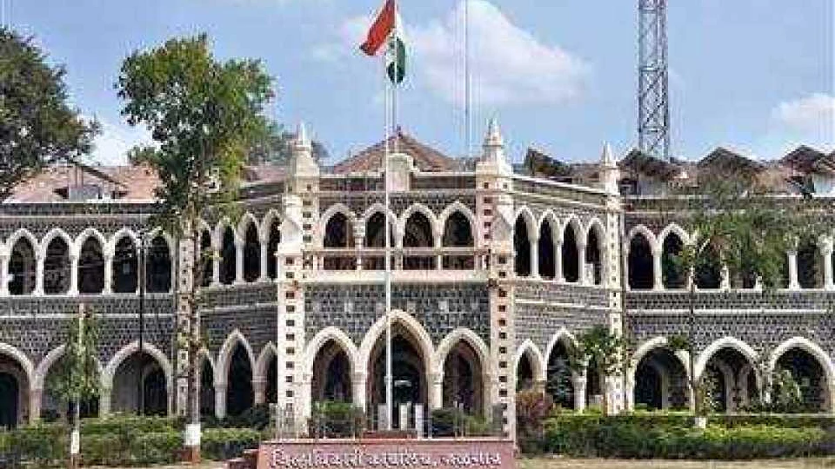 जिल्हाधिकार्यांपुढे आता गर्दी रोखण्याचे आव्हान
