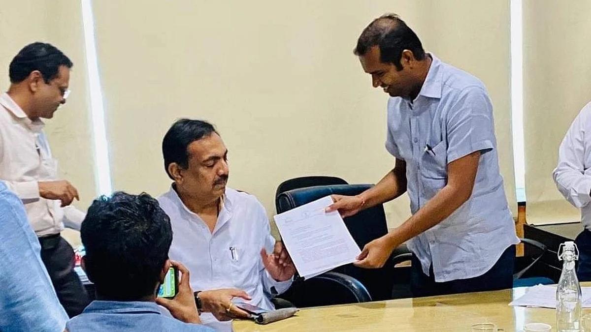 तामसवाडी गावाच्या पुर्नवसनासाठी २६ कोटींची तरदूत