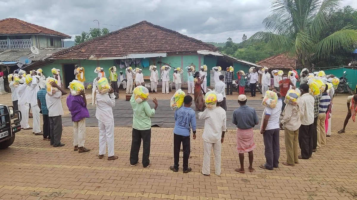 Groceries distributed among 50 folk artists