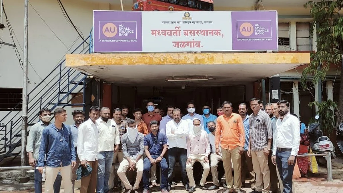 रा.प.महामंडळाच्या 173 प्रशिक्षणार्थी उमेदवारांचा आत्मदहनाचा इशारा