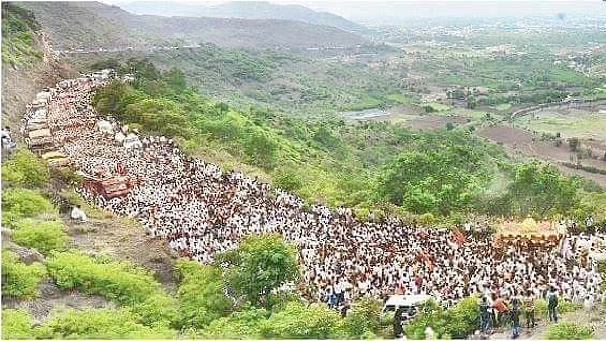 आषाढी विशेष : वारीतील मूल्यशिक्षण व व्यवस्थापन