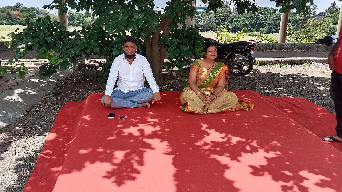 खेलो इंडिया प्रकल्पाचा बोजवारा; नाशकात नगरसेवक दांपत्याचे आमरण उपोषण