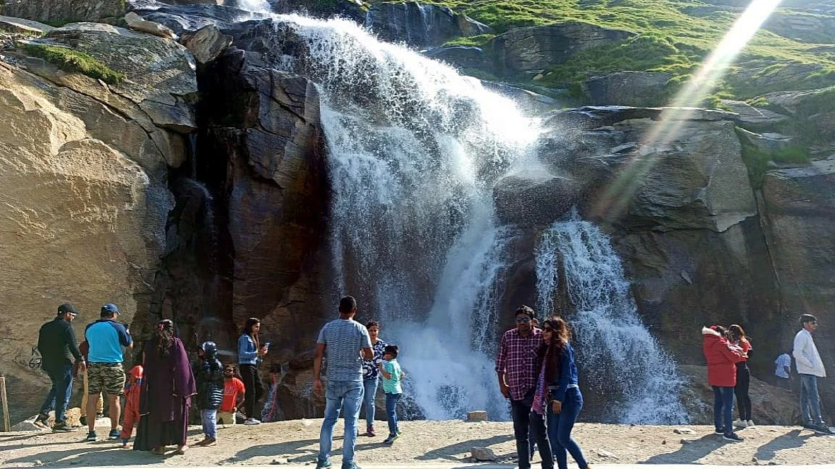 रविवार विशेष : करोना छायेतील पर्यटन