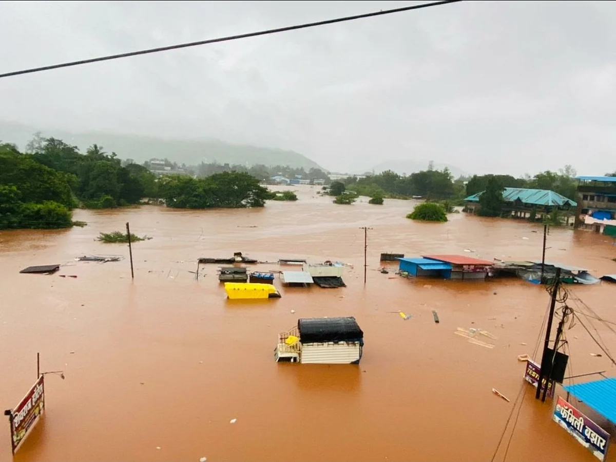 Maharashtra Rain Photos : महाराष्ट्रात पावसाचे थैमान, पाहा फोटो