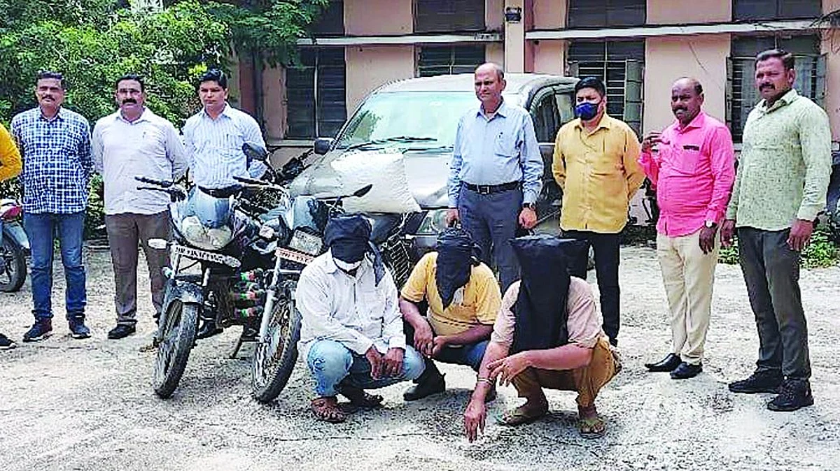 एलसीबीने अफुच्या खरेदी-विक्रीचा व्यवहार उधळला
