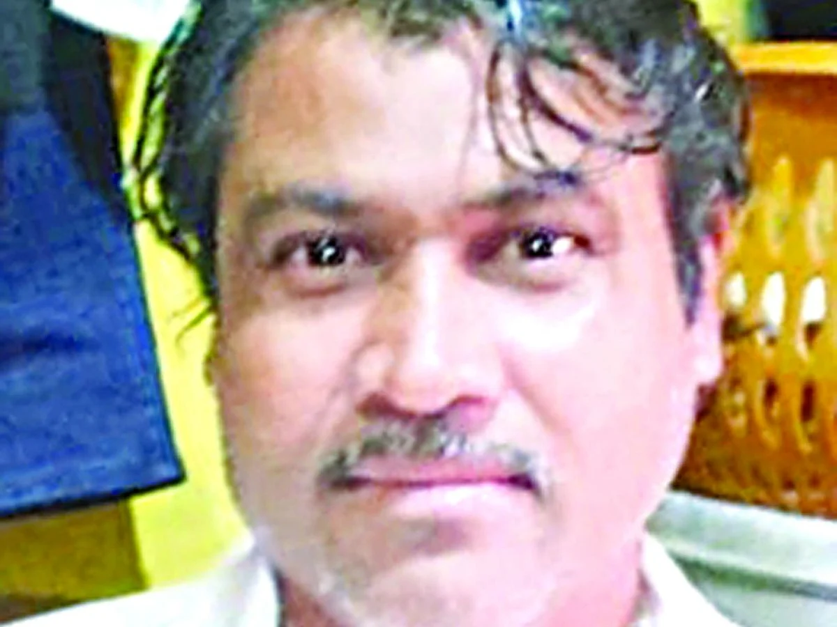 कंटेनरची लक्झरीला धडक एक ठार
