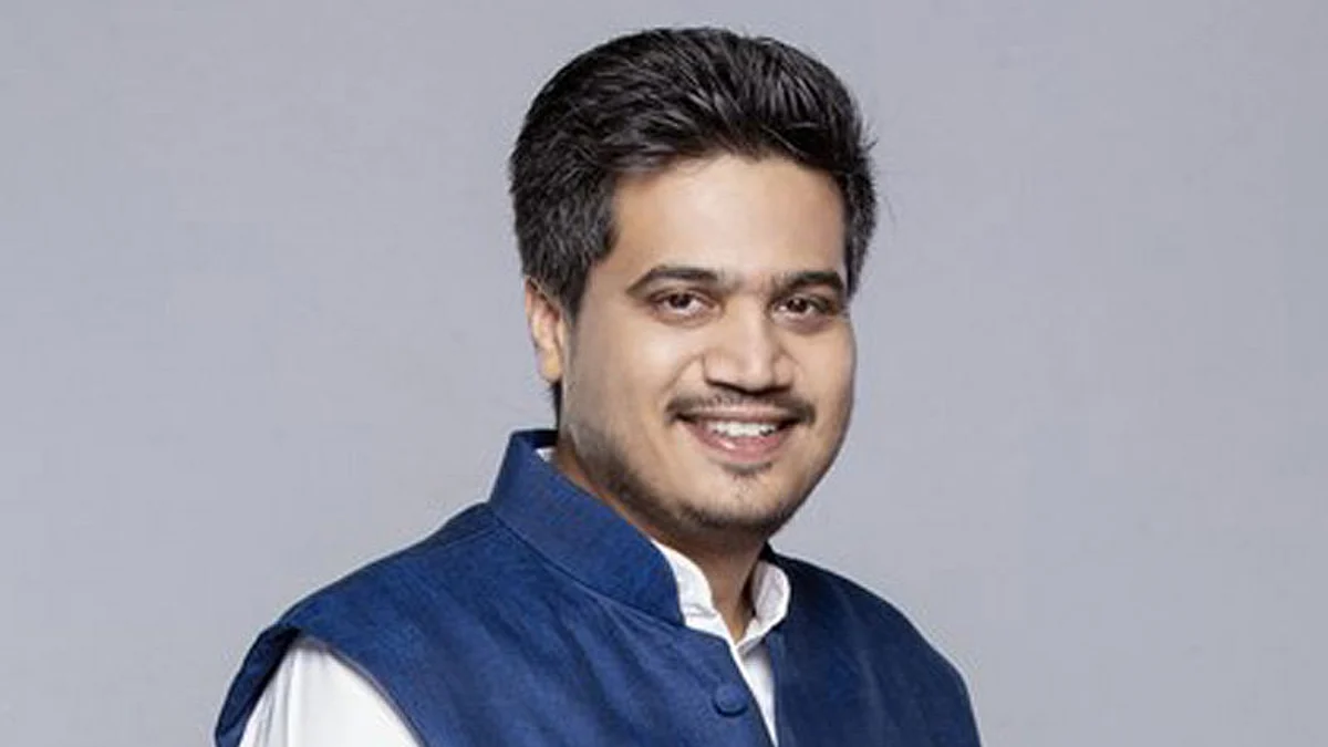 आ . रोहित पवार