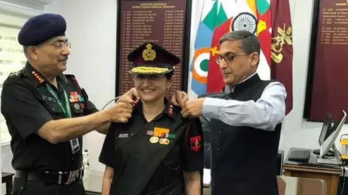 लेफ्टनंट जनरल डॉ. माधुरी कानिटकर यांची यशोगाथा; वाचून तुम्हालाही अभिमान वाटेल