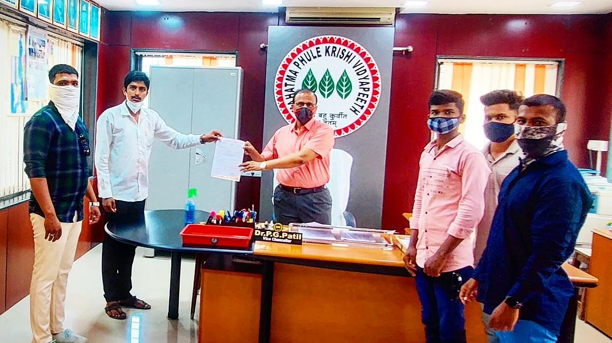 कृषी विद्यापिठातील विद्यार्थ्यांच्या विविध मागण्यांसाठी कुलगुरुंना अभाविपच्यावतीने निवेदन