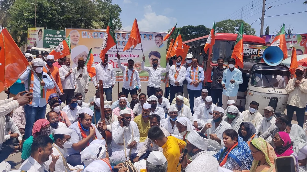 हभप बंडातात्या कराडकर यांच्या अटकेच्या निषेधार्थ अकोलेत आंदोलन