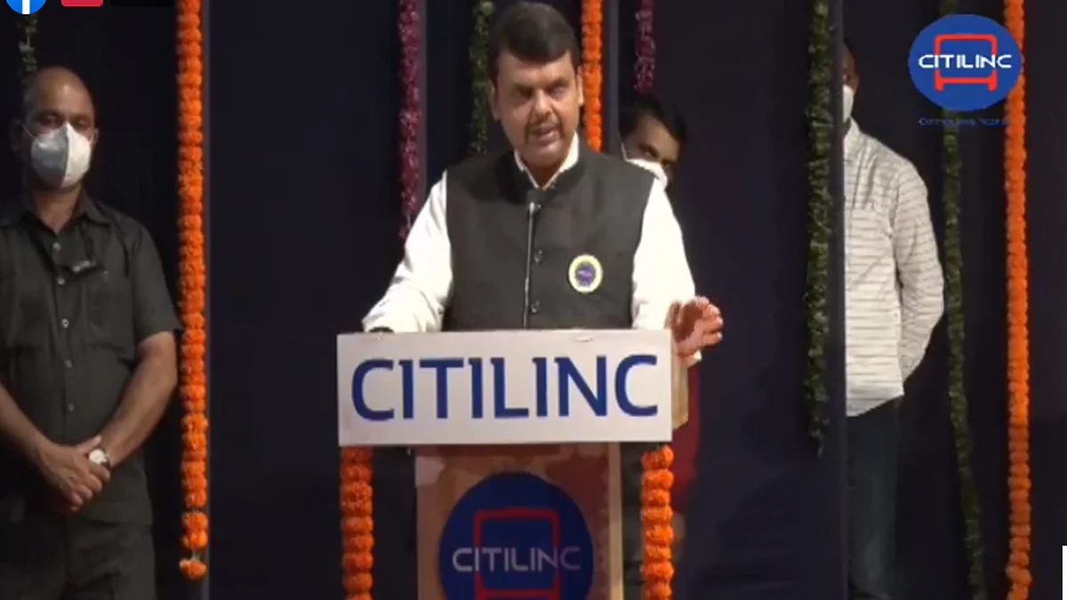 एकाच तिकीटावर सीएनजी बस आणि निओ मेट्रोचा प्रवास व्हावा - देवेंद्र फडणवीस