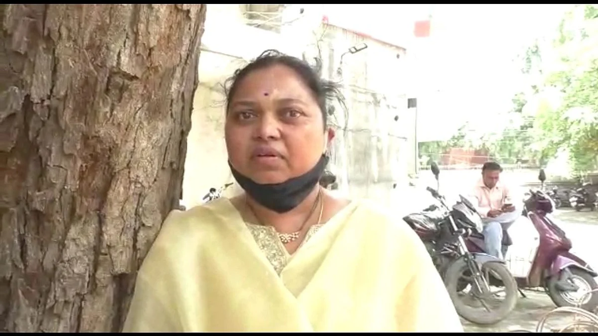 बदलीनंतर देवरेंमागे तक्रारीची पीडा