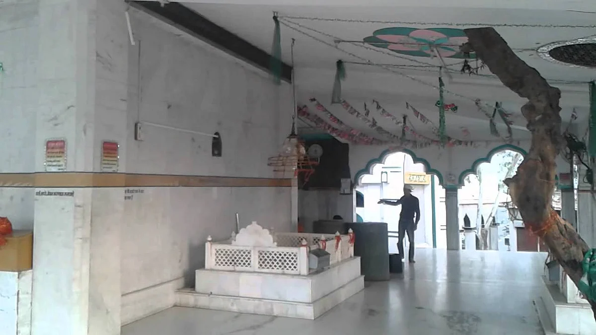 मिरावली पहाड दर्गा दर्शनाबाबत ट्रस्टने घेतला 'हा' निर्णय...