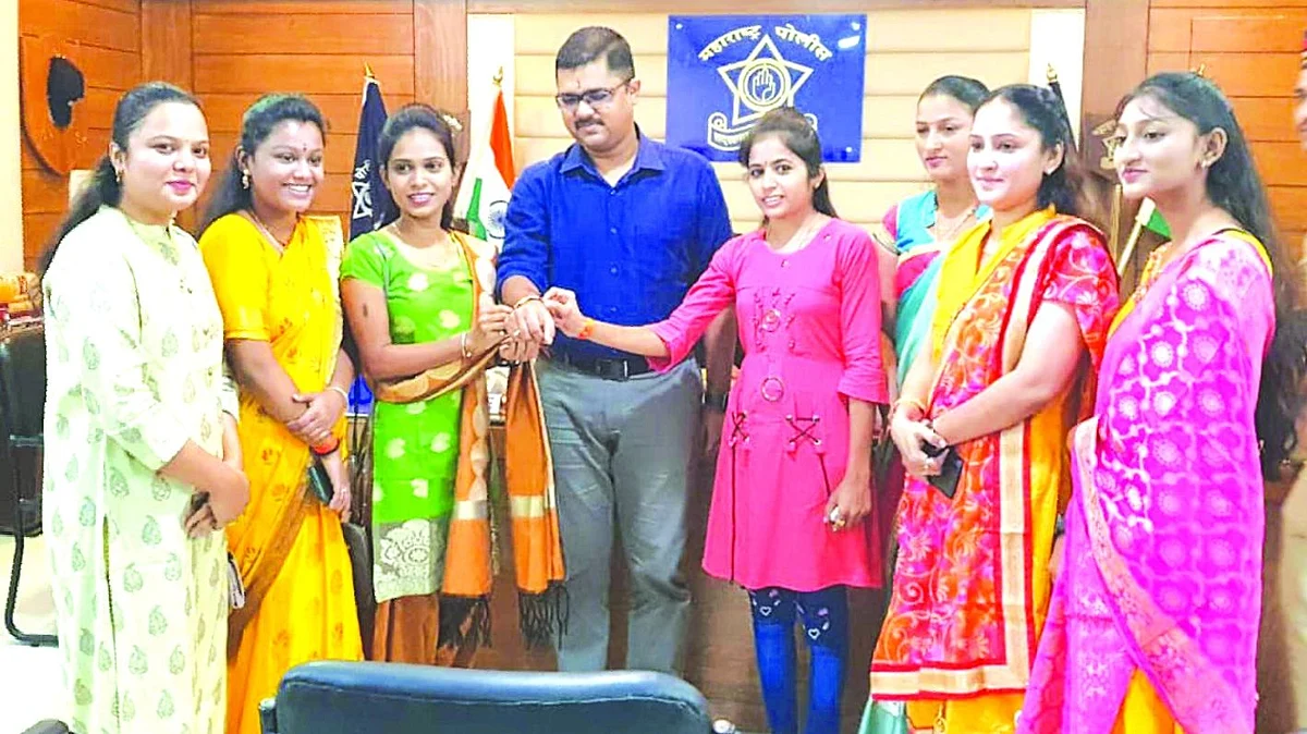 रक्षाबंधन निमित्त लाखोंची उलाढाल