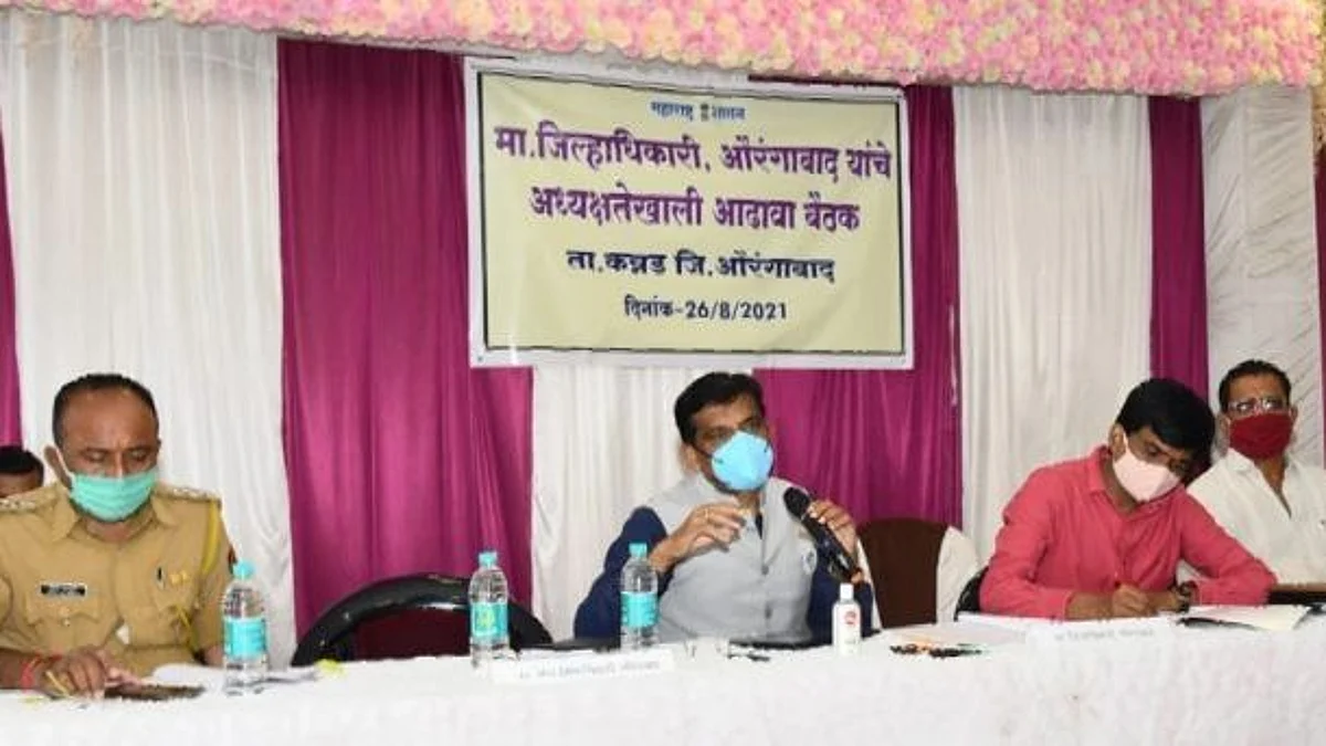 विविध योजनांचा लाभार्थ्यांना लाभ द्या