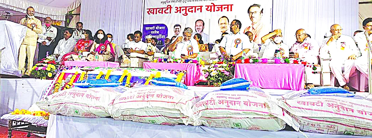 बोराडीत सांस्कृतिक भवनासाठी एक कोटींचा निधी उपलब्ध करून देणार