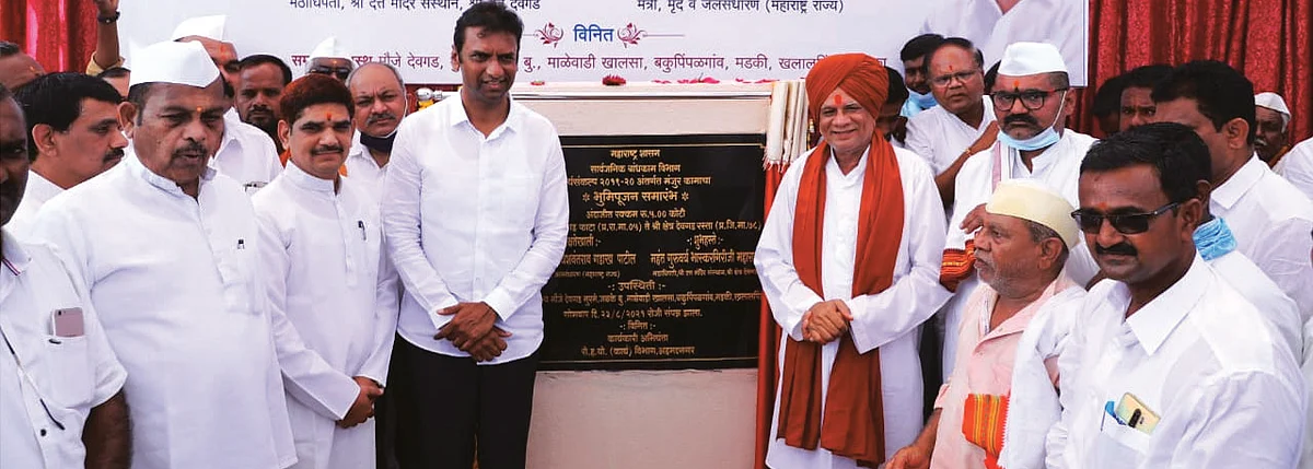 देवगड परिसर विकासाची यशवंतराव गडाखांची परंपरा ना. गडाखांनी जपली - भास्करगिरी