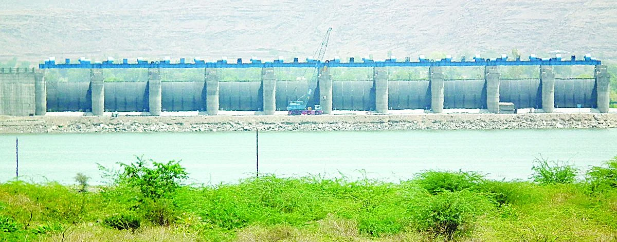 मध्यम प्रकल्पांत केवळ 34 टक्केच जलसाठा