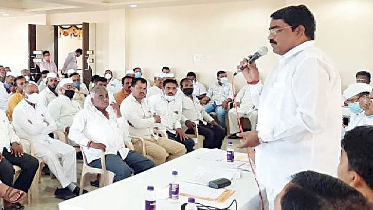 नियमित परतफेड करणार्यांना कर्ज द्या