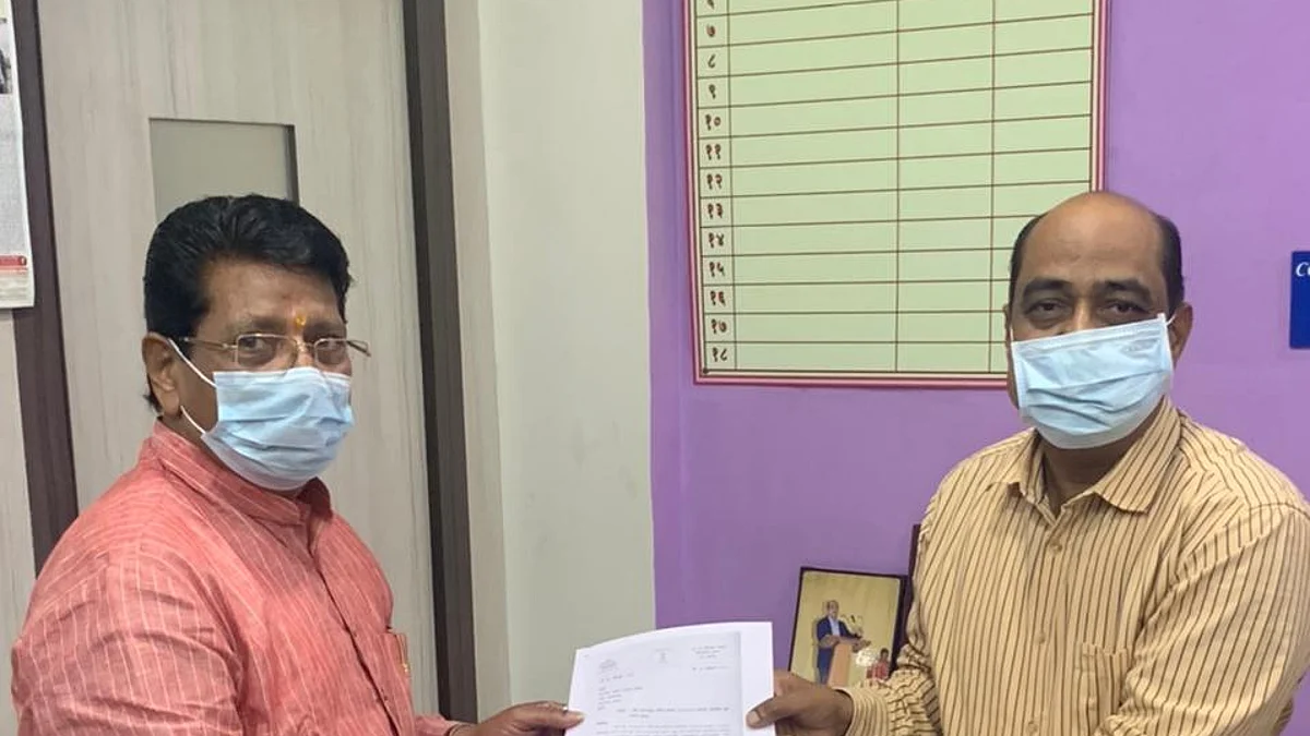 कुकडी आवर्तनांबाबत आ. पाचपुते यांनी घेतली अधीक्षक अभियंता धुमाळ यांची भेट