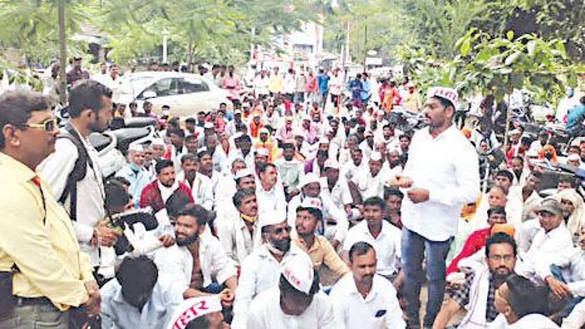 मच्छिमारांचा धडक मोर्चा