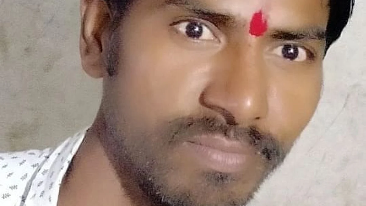 चिमुरडी पप्पा पप्पा ओरडत गेली अन्....खोलीत पप्पाने घेतला होता गळफास