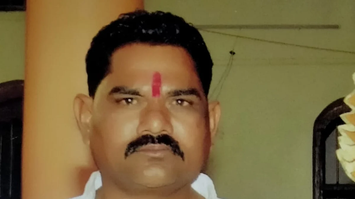 कर्जबाजारीपणामुळे शेतकर्यांची आत्महत्या