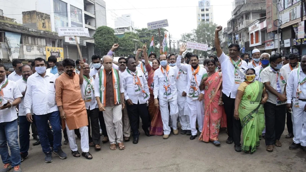 भारत बंदसाठी आंदोलकांकडून दुकाने बंदसाठी जबरदस्ती