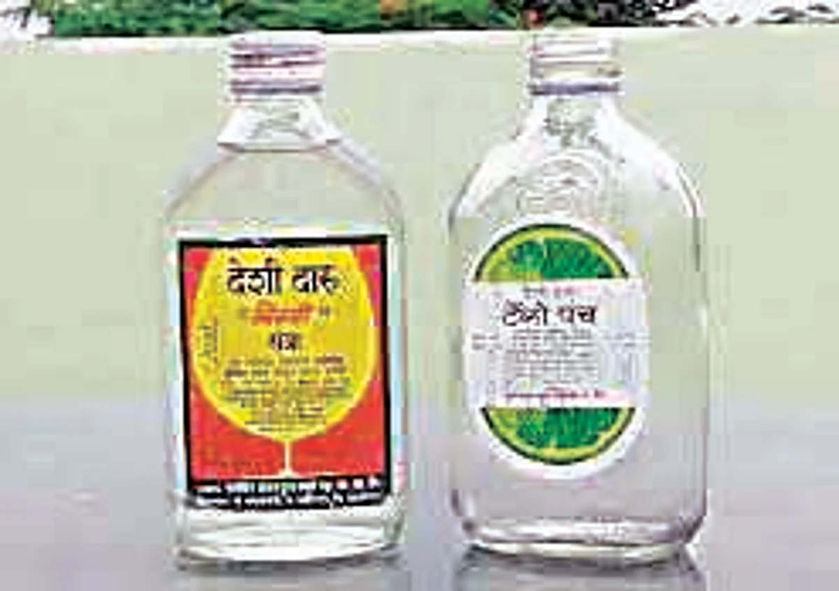 ग्रामीण भागात रणरागिणी आक्रमक