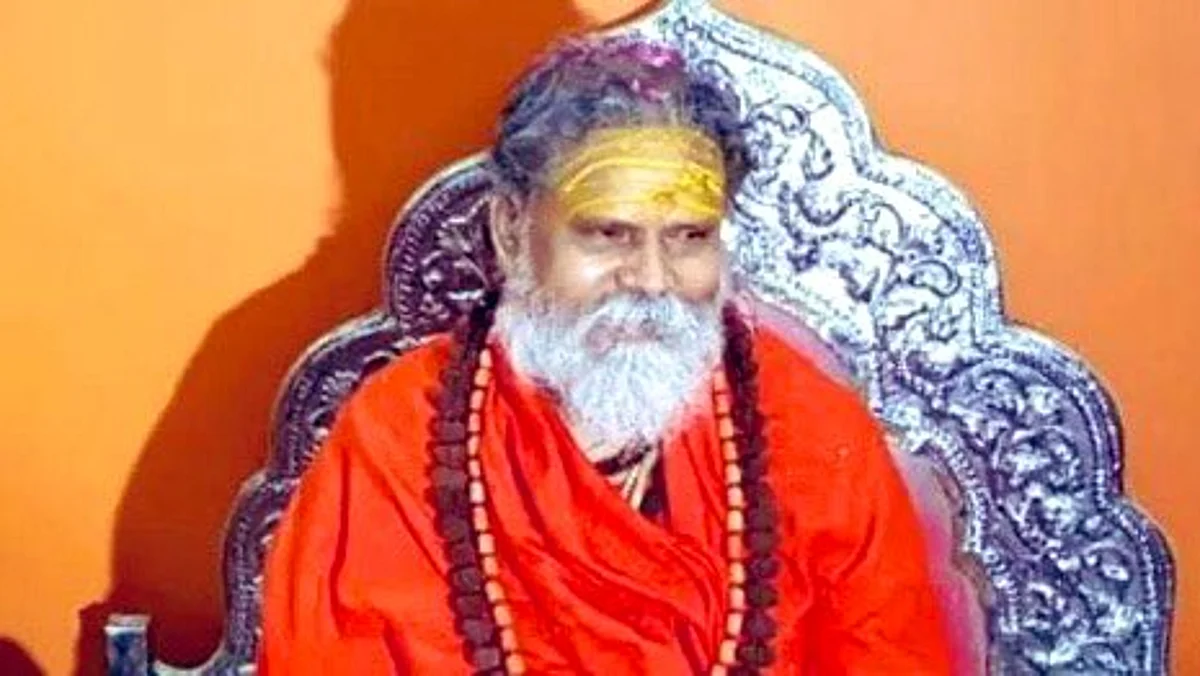 महंत नरेंद्र गिरींचा संशयास्पद मृत्यू; शिष्य आनंद गिरीला अटक