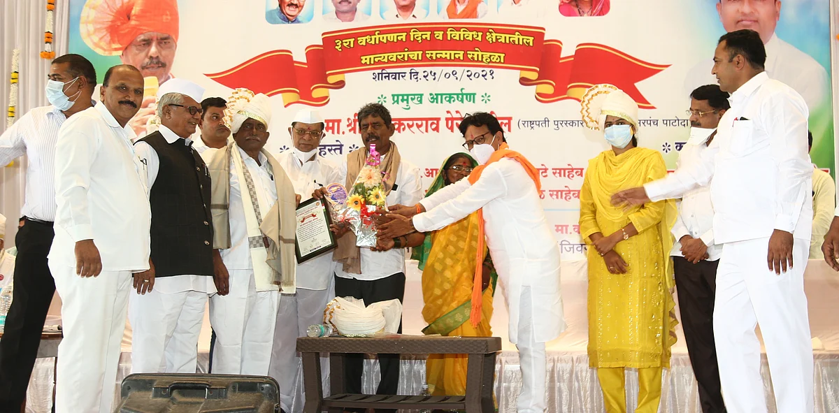 गावातील माणूस 100 वर्ष जगला पाहिजे असे काम सरपंचांनी करावे - पेरे