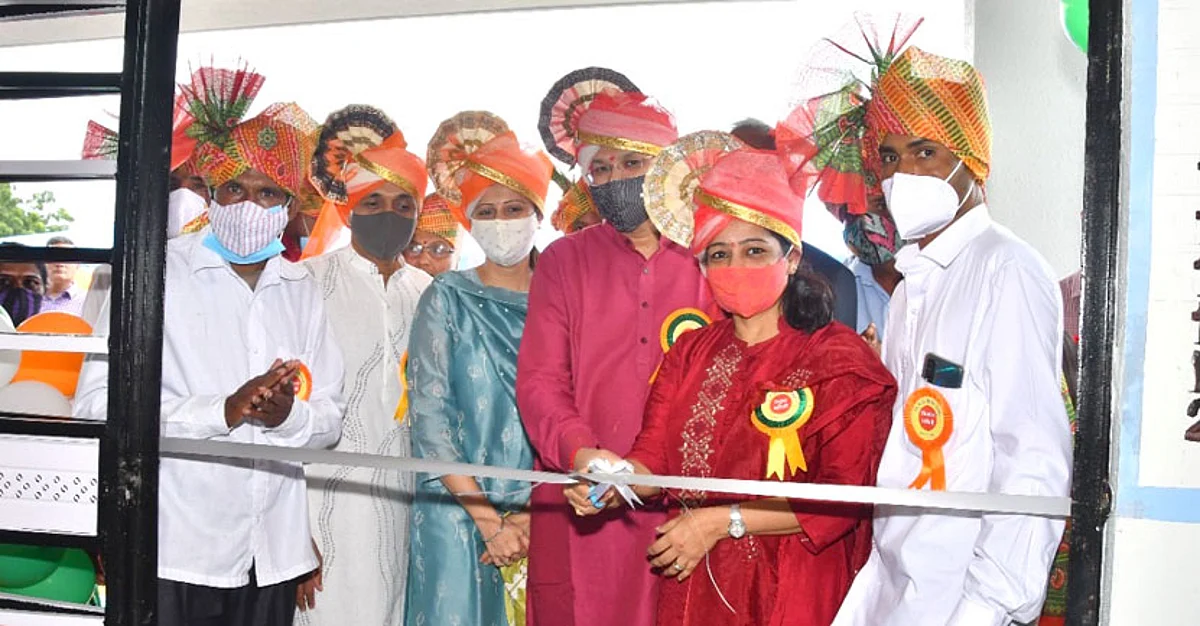 शालेय इमारतीचे लोकार्पण