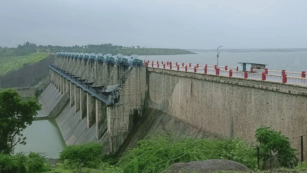 गिरणा धरण ८० टक्के भरले