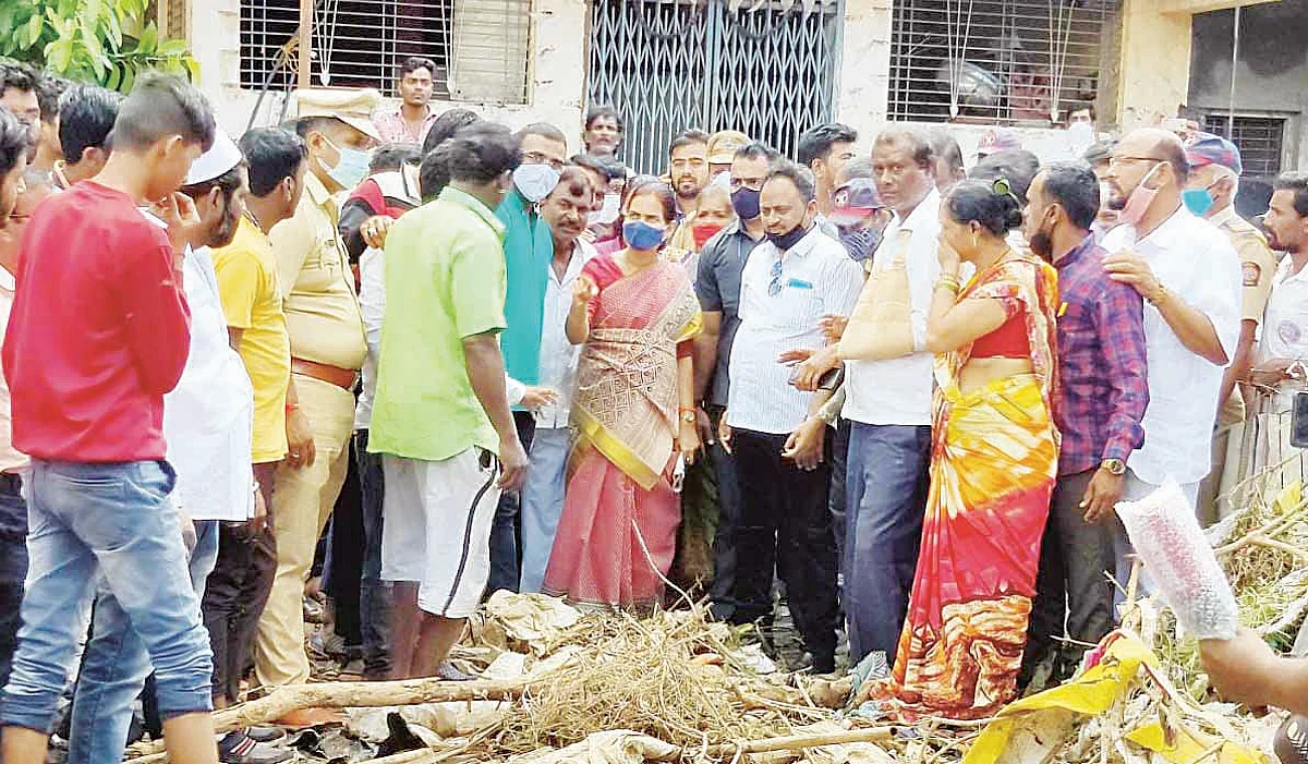 पूरग्रस्तांना सरसकट मदत द्या