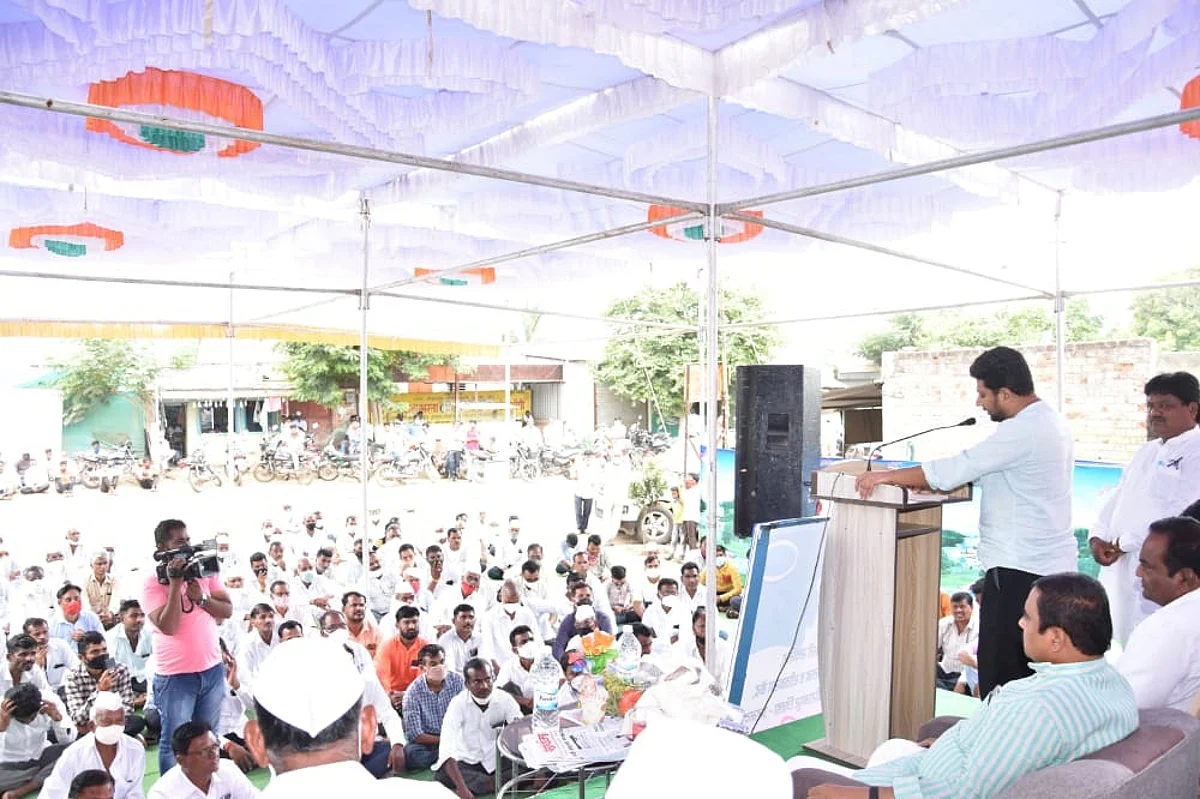 ...तर मग आकारी पडीत जमिनीचा प्रश्न पंतप्रधानांकडे घेऊन जायचा का? - खा. डॉ. विखे