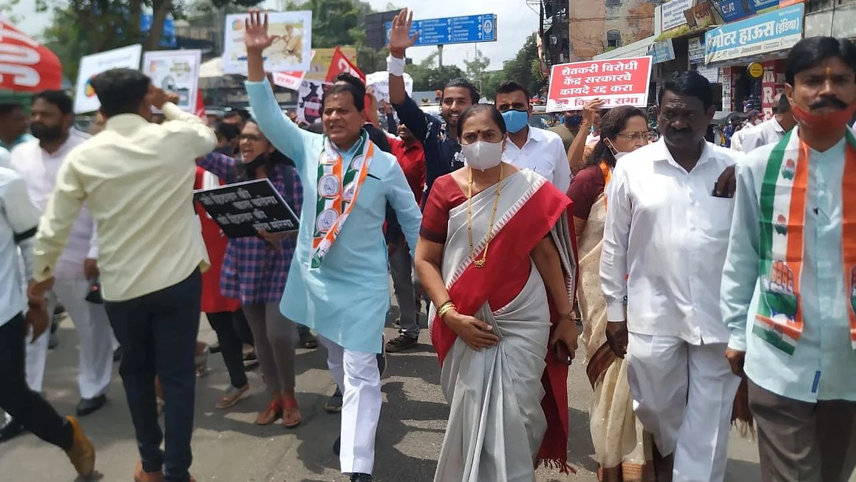 Video/Photo : भारत बंदचे पडसाद; ठिकठिकाणी निदर्शने