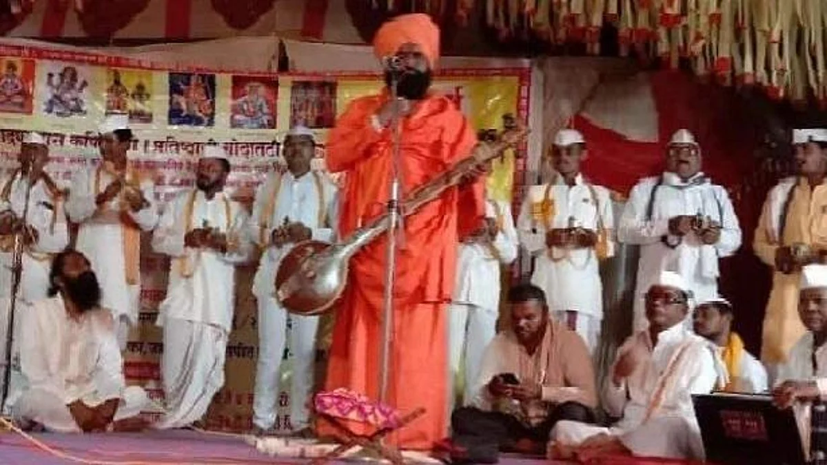 तुका म्हणे येथे भजन प्रमाण... म्हणतांना ह.भ.प. ताजुद्दीन महाराजांना हृदयविकाराचा झटका