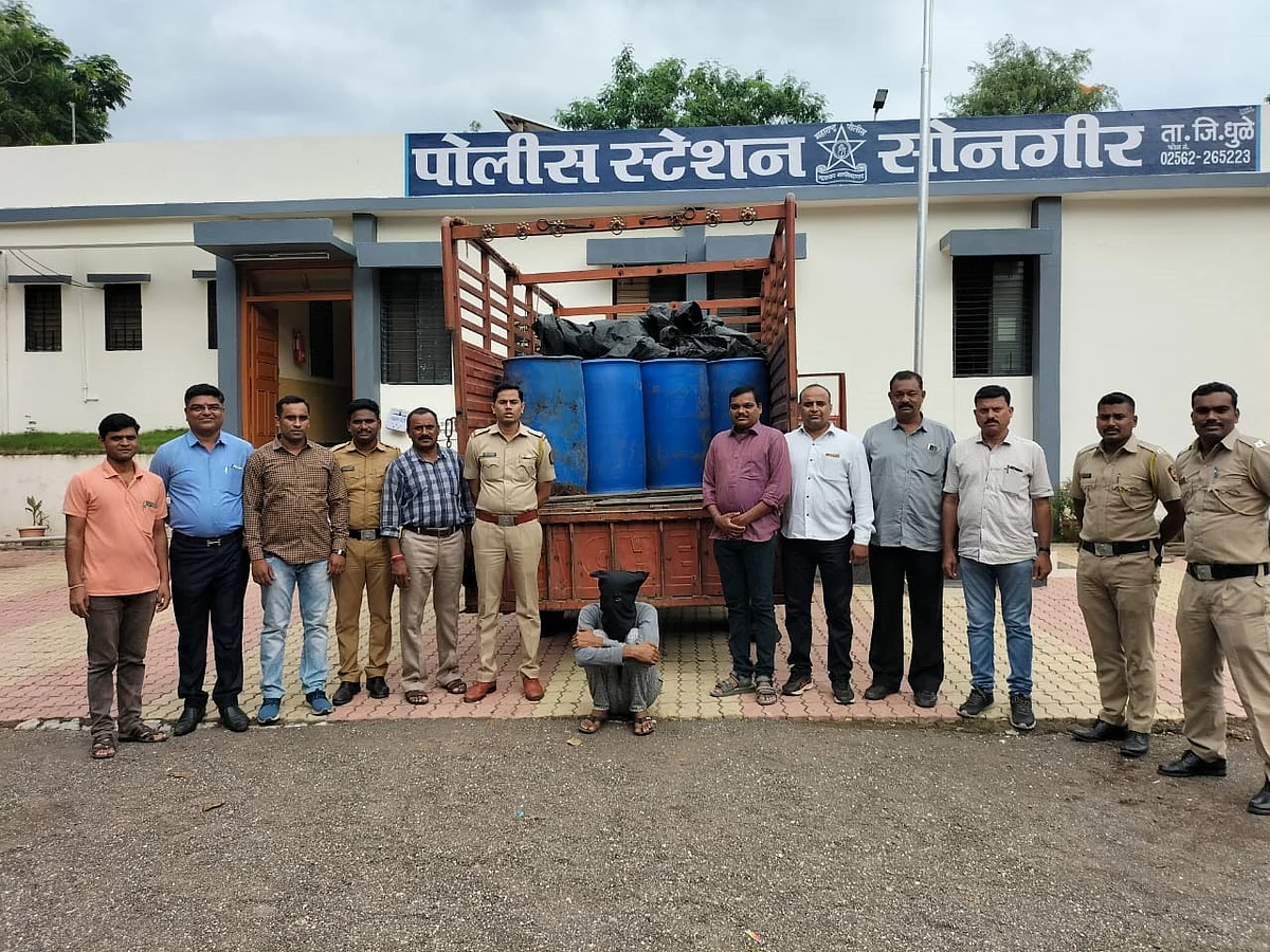 स्पिरीटची अवैधरित्या वाहतुक: सोनगीर पोलीसांची कारवाई