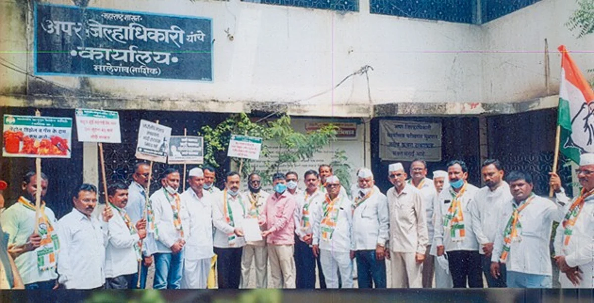 केंद्र सरकारच्या निषेधार्थ मालेगावी काँग्रेसची निदर्शने