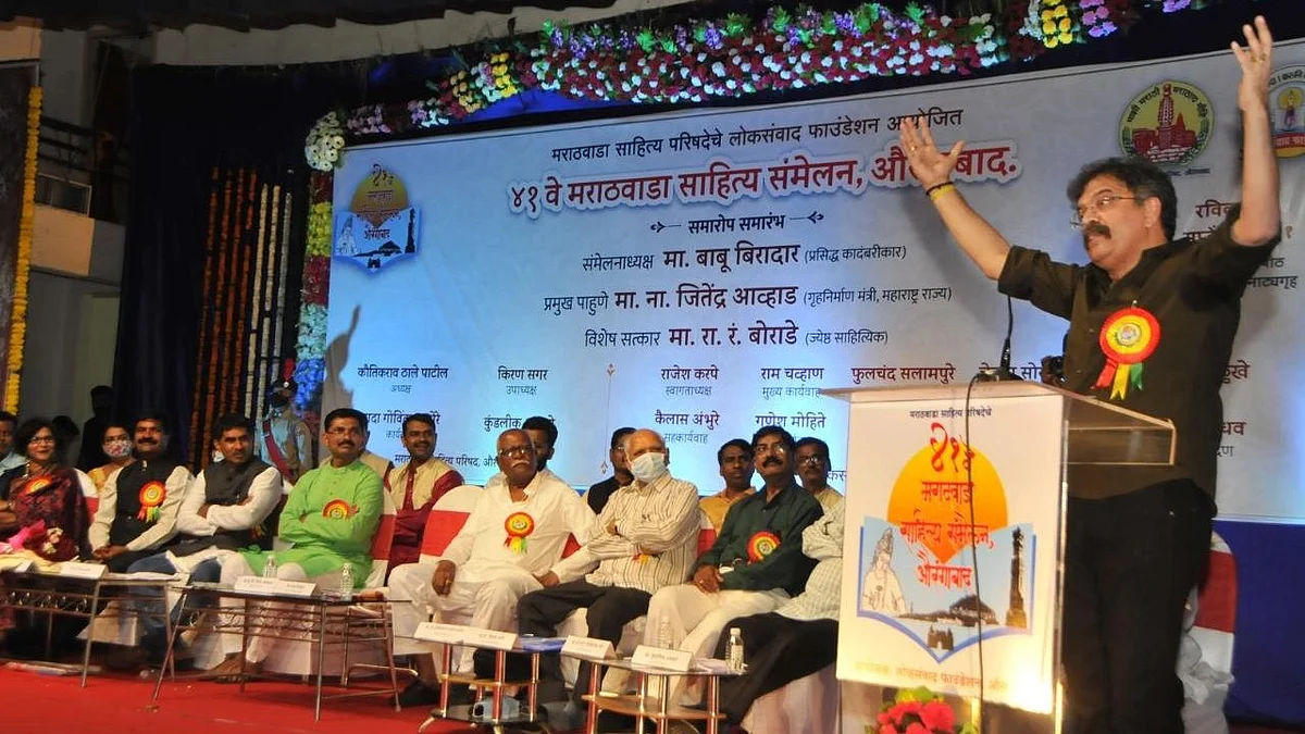 वाचन संस्कृती जोपासण्यात साहित्यिकांची भूमिका महत्त्वाची