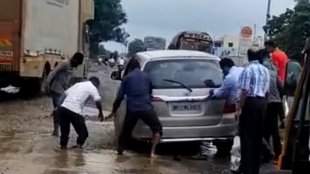 नगर-मनमाड रस्त्याचे काम पंधरा दिवसांत
सुरु न झाल्यास ठेकेदाराच्या तोंडाला काळे फासू
