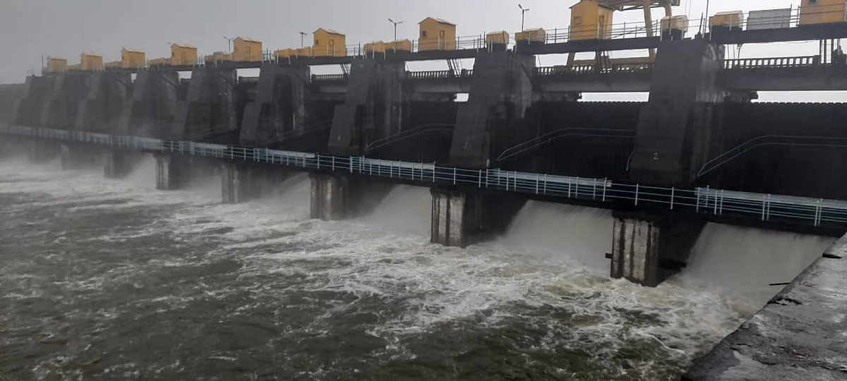 जळगाव जिल्ह्यात संततधार : बहुळा ९, हतनूर ६ तर बोरी प्रकल्पाचे ७ दरवाजे उघडले