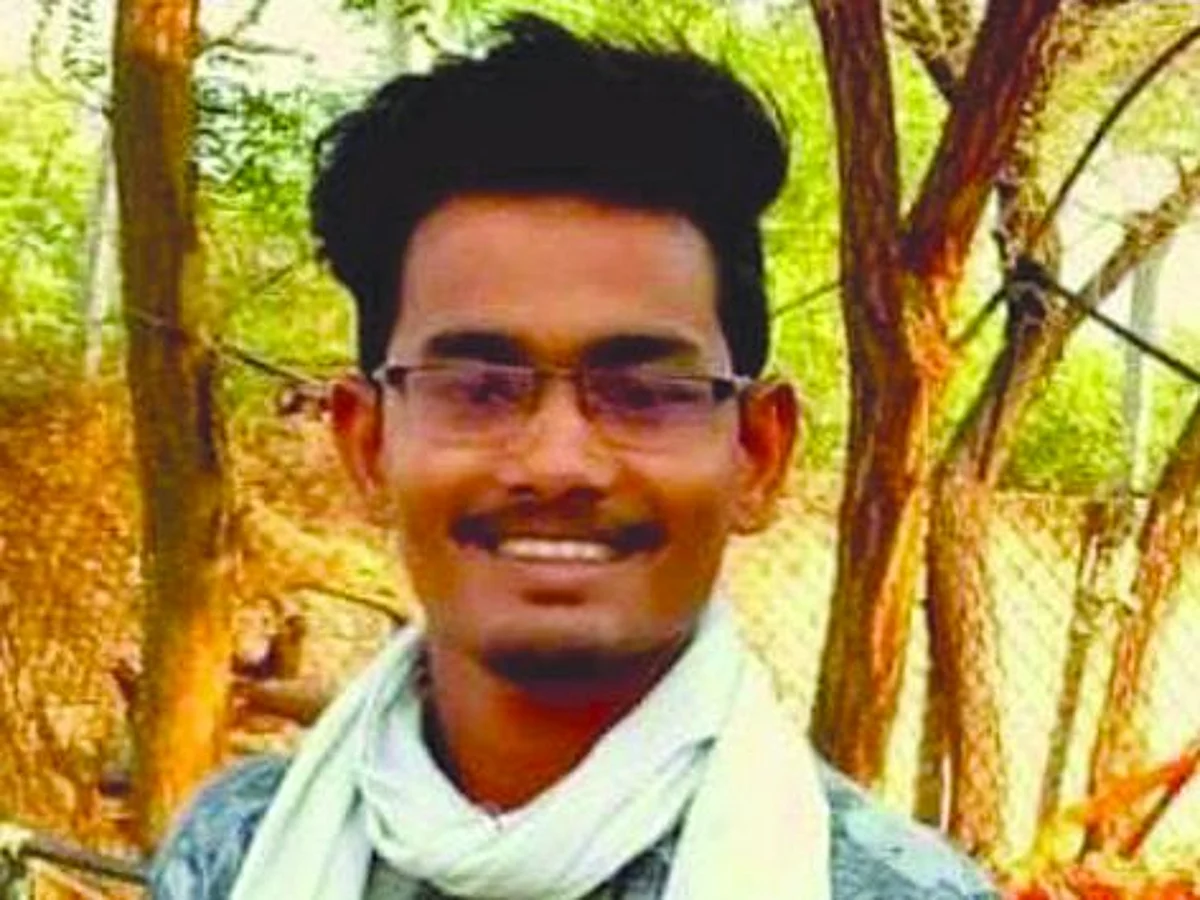 तरूणाची हत्या करुन नवीन दुचाकीसह मोबाईल लांबविला