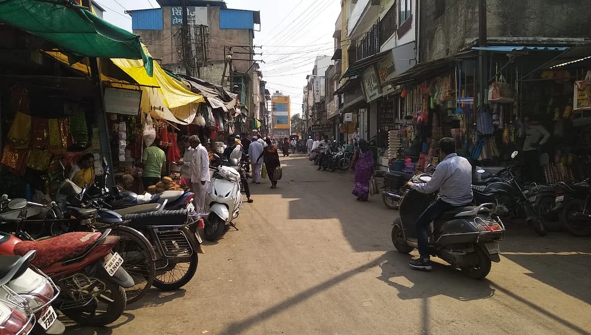 Photo : अतिसंवेदनशील मालेगावात असा होता बंदला प्रतिसाद
