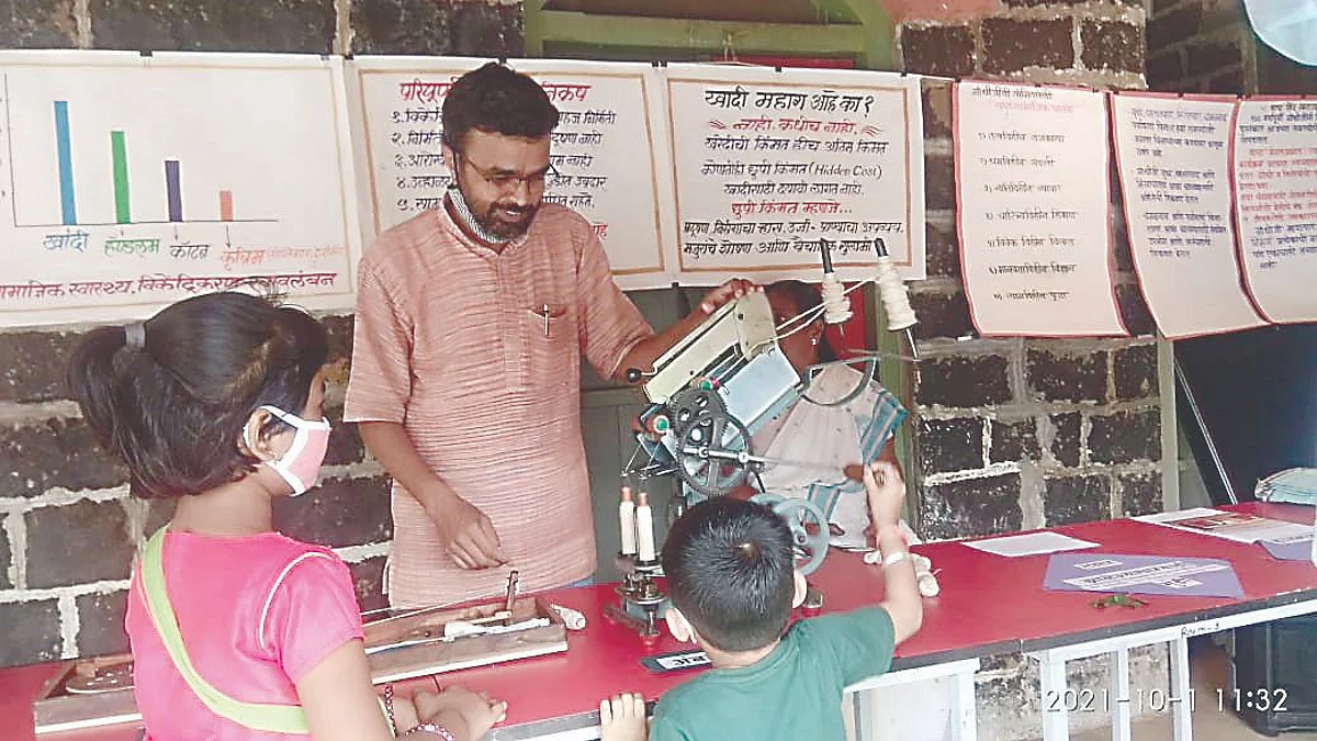 Nashikites witnessing the journey of Khadi