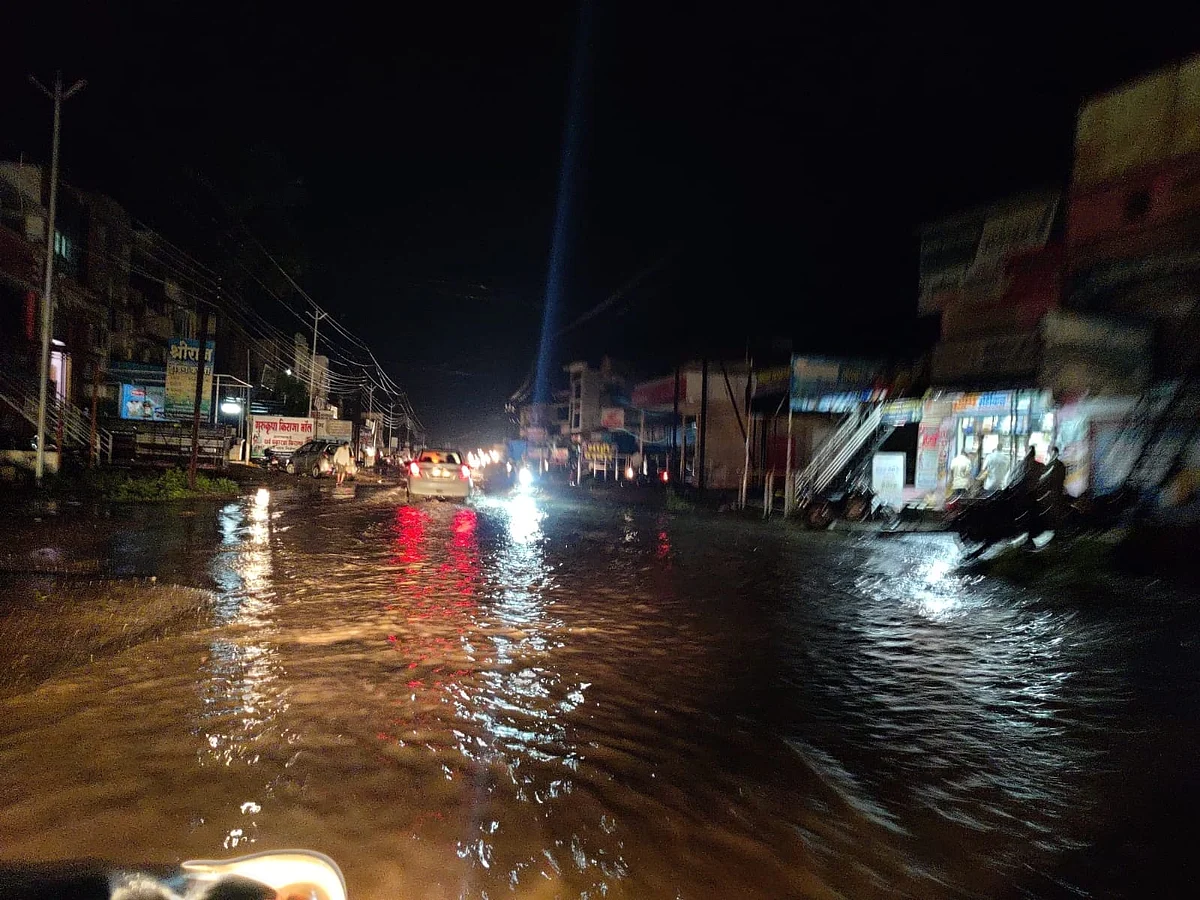 अकोले शहरासह तालुक्यात धुव्वाधार पाऊस