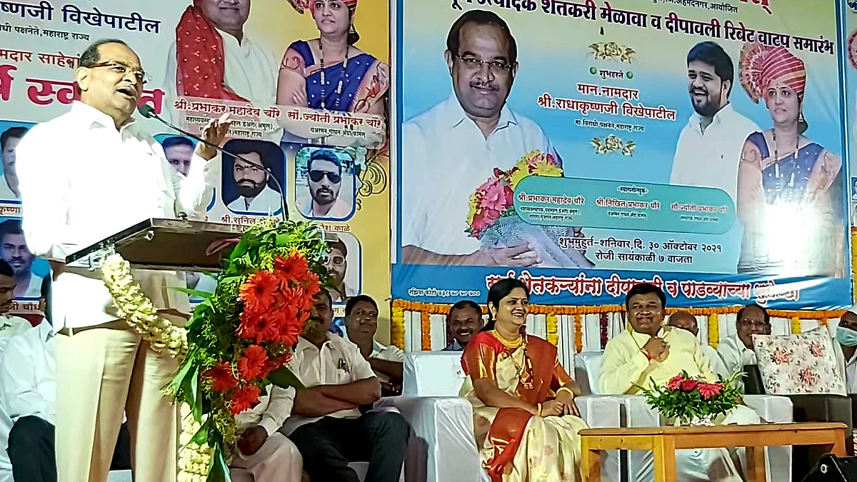 दूध व्यवसायात चौरे कुटुंबियांनी आणलेले परिवर्तन दूध उत्पादकांना वरदान ठरणार - आ. राधाकृष्ण विखे पाटील