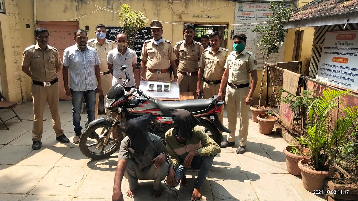 महामार्गावरील वाहनचालकांना लुटणारी टोळी जेरबंद